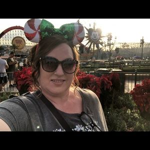 Meet your Posher, Crystal